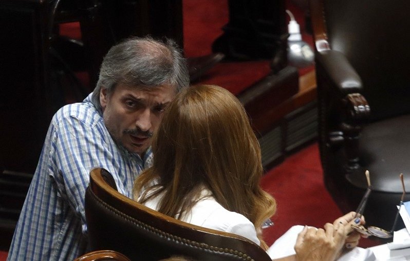 Pichetto y Cobos buscan votos para imponerle a Milei el Fondo Docente por ley