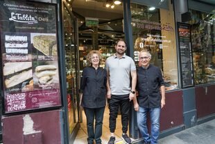 El paraíso de los quesos con más de 30 variedades, como el Camembert Fourré con mascarpone, miel y nueces: “Ideal con una copita de vino”