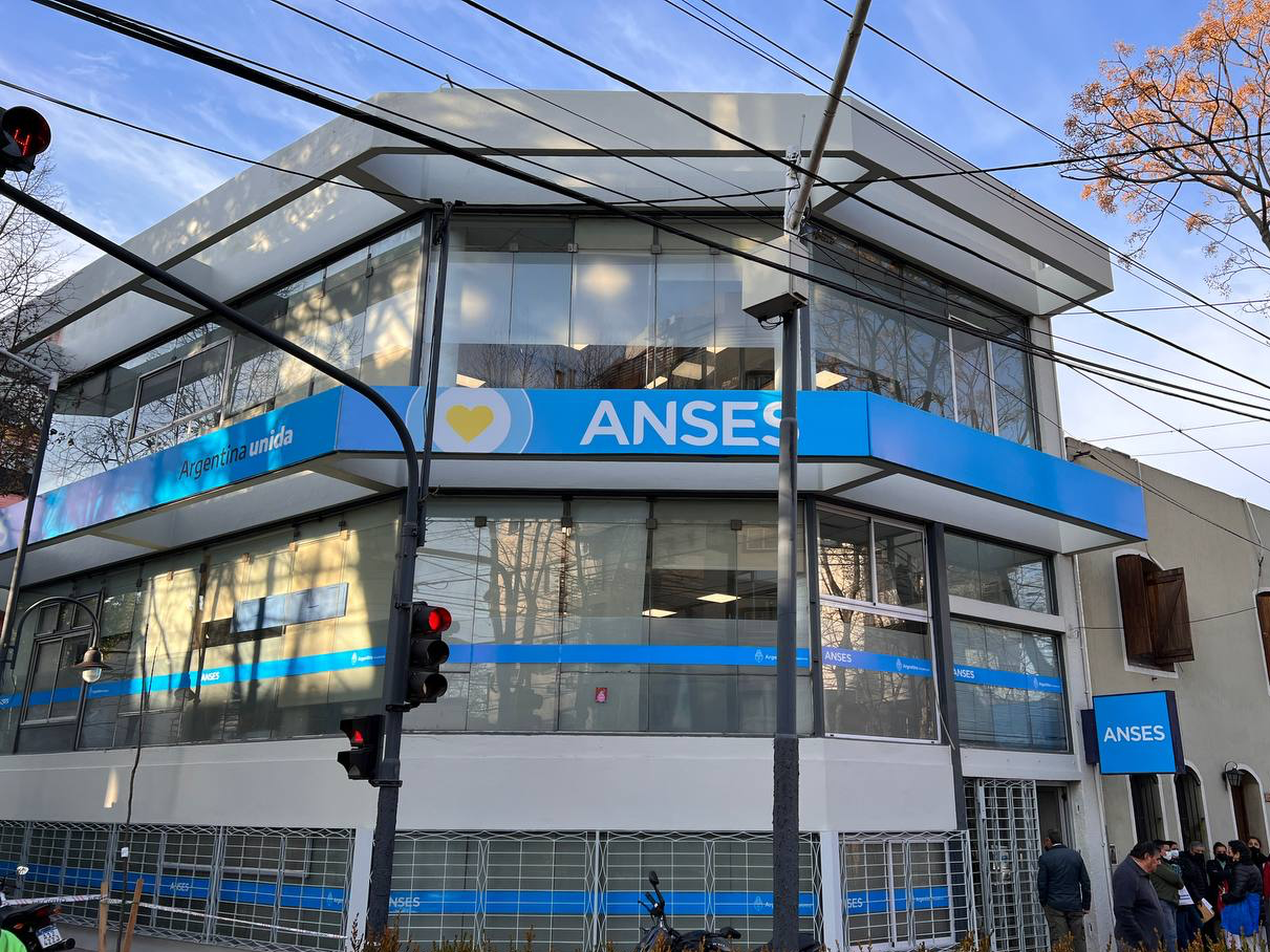 RAVERTA Y ANDREOTTI VISITARON LA OFICINA DE ANSES EN SAN FERNANDO