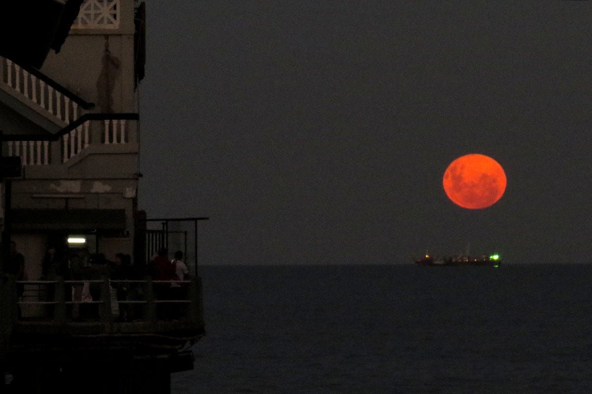 Luna rosa, el gran atractivo de Semana Santa en Mar del Plata