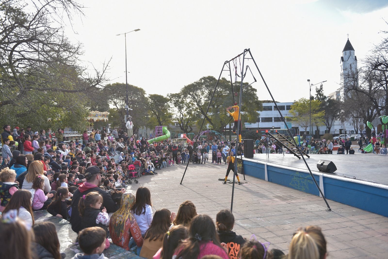 Ituzaingó se tiñe de colores para disfrutar las vacaciones en familia