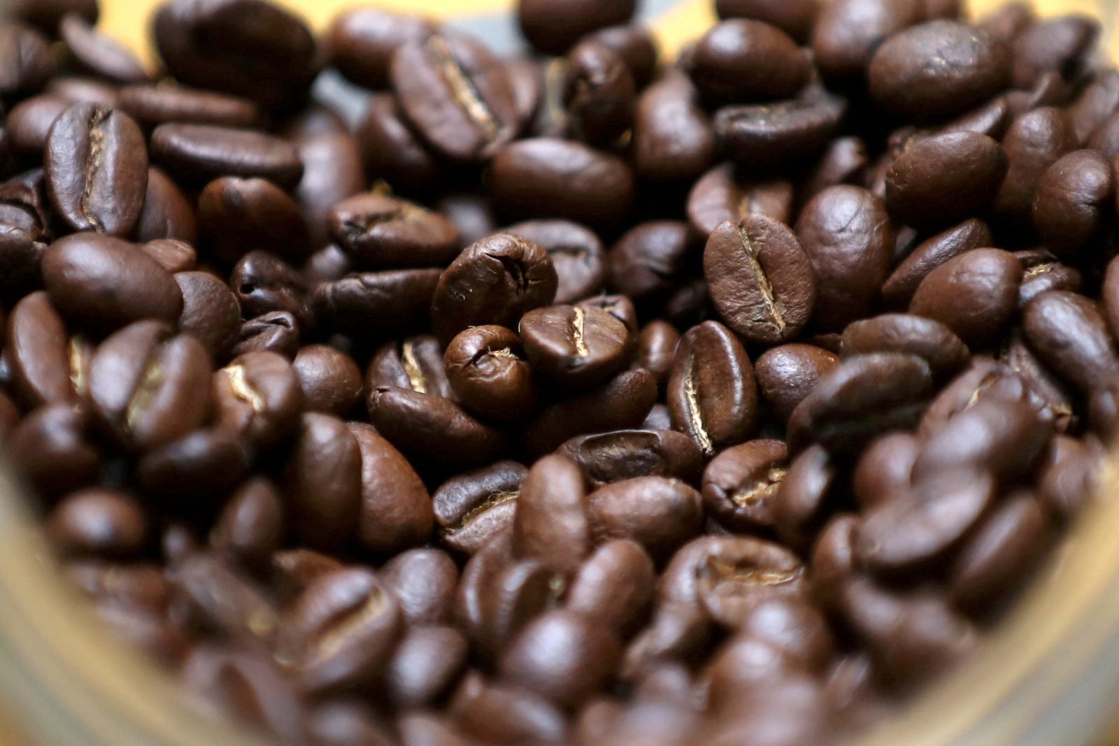 Puede faltar café: empresas temen desabastecimiento por trabas a importaciones