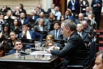 Convocaron a sesión especial para analizar proyectos que buscan que Adorni rinda cuentas por su patrimonio