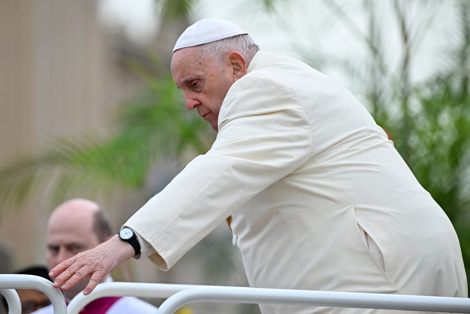 Las fotos de la primera aparición pública del Papa después de su internación: presidió el Domingo de Ramos y saludó a miles de fieles