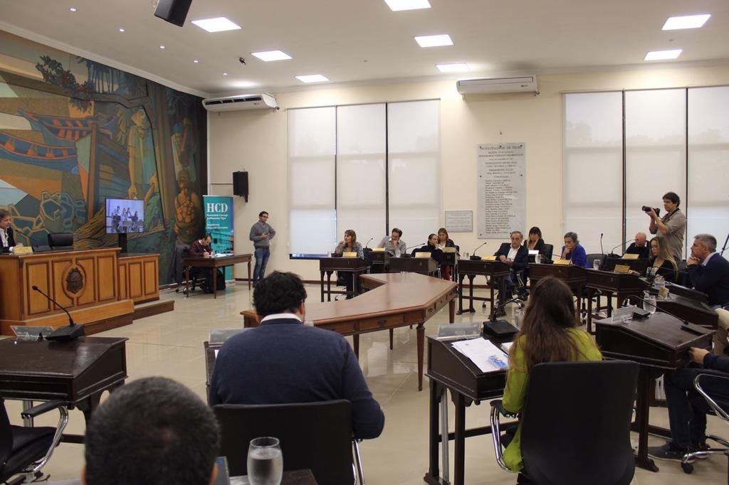 Sobre la desafiliación a IOMA de trabajadores Municipales de Tigre: “Queremos saber si Zamora va a ser cómplice de Cernadas en el desfinanciamiento de IOMA y desprotección de los trabajadores o la va a vetar?”