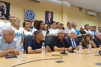 Otro importante sector sindical de los docentes hará el lunes un paro de 24 horas, pese al llamado del Gobierno a la paritaria