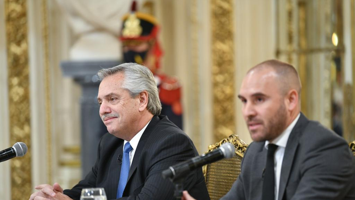 En medio de las internas por Guzmán, Manzur junta al gabinete y el albertismo planta a su equipo económico