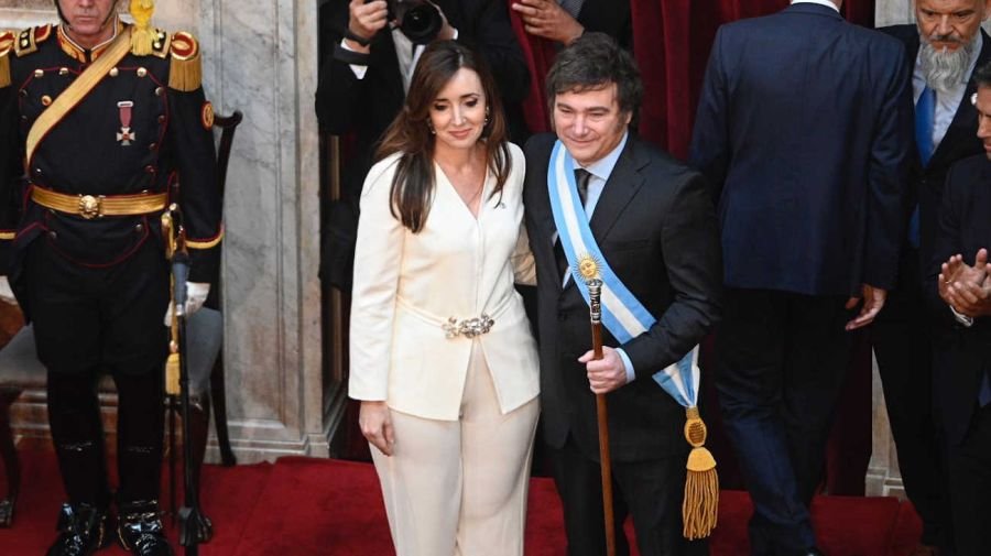 Fotogalería de la asunción de Milei: los invitados, las risas con Cristina Kirchner, la calle y el paseo con Karina