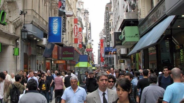 Dólar: Aduana y Policía Federal allanan bancos y empresas por importaciones truchas