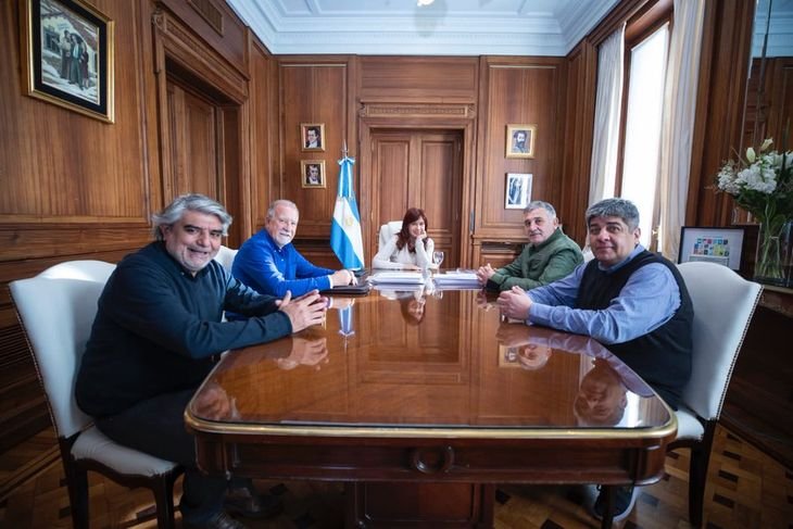 Señal de apoyo de Cristina: recibió a Sergio Massa antes de asumir como Súper Ministro