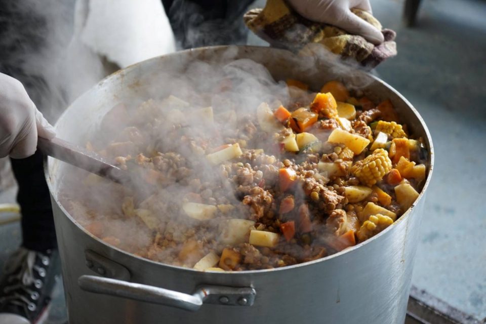 Enfermeros porteños convocaron a una «Fogata de la bronca y Olla popular»