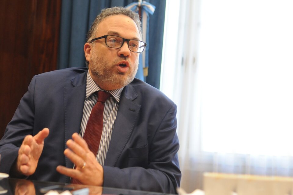 Kulfas aseguró que las medidas contra la especulación frenarán la inflación en abril